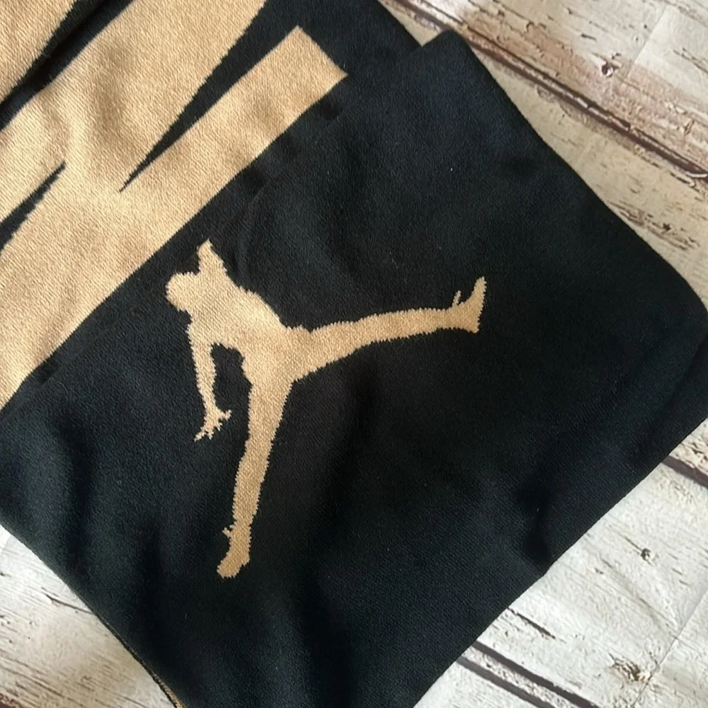 Jordan Knit Fabric Scarf